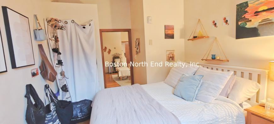 283 Hanover St - Photo 7 of 10