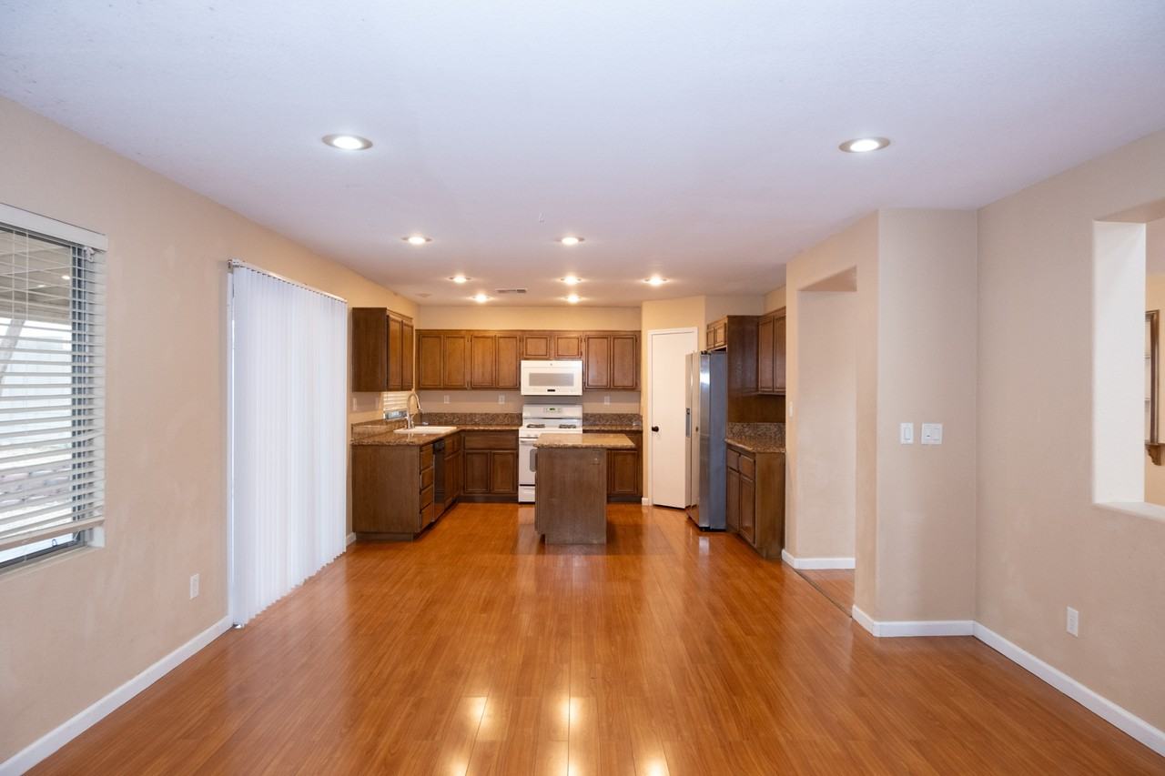 5537 Spruce Hill Ct #1 - Photo 7 of 50