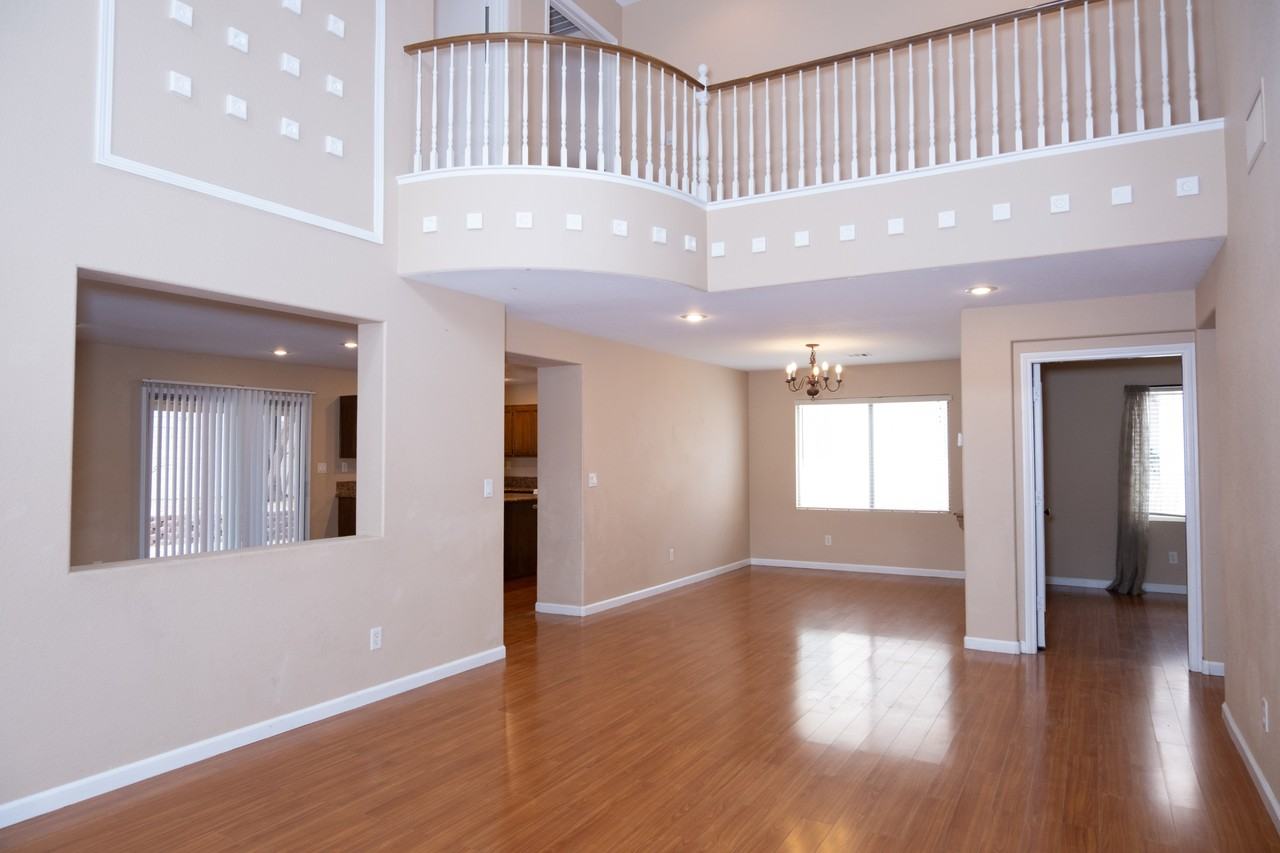 5537 Spruce Hill Ct #1 - Photo 4 of 50