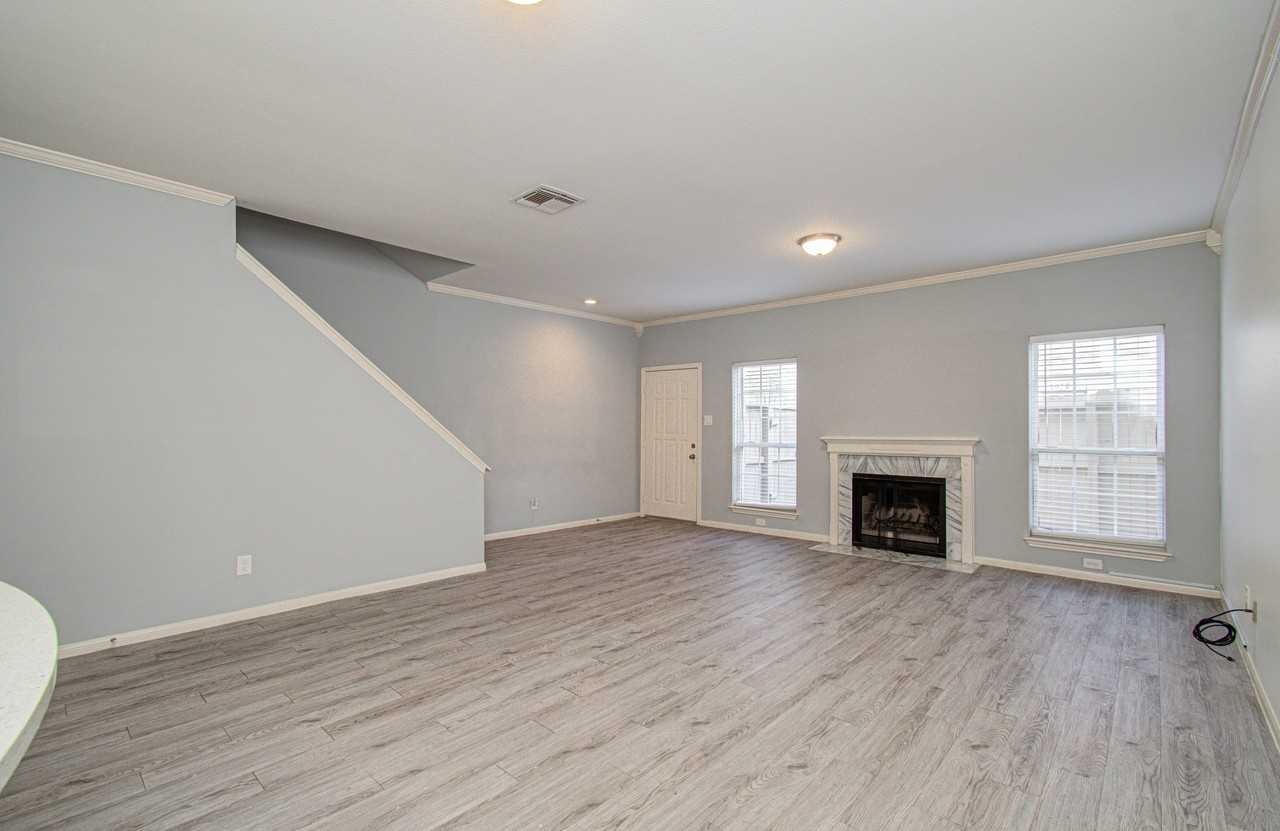3088 Holly Hall Street - Photo 7 of 31