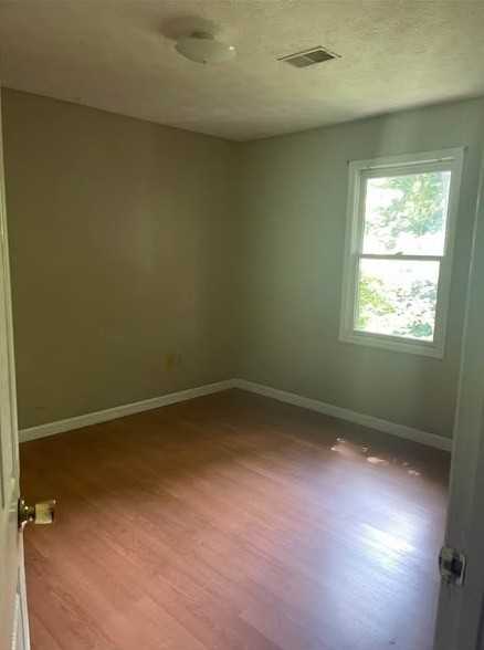 337 High Street - Photo 6 of 9