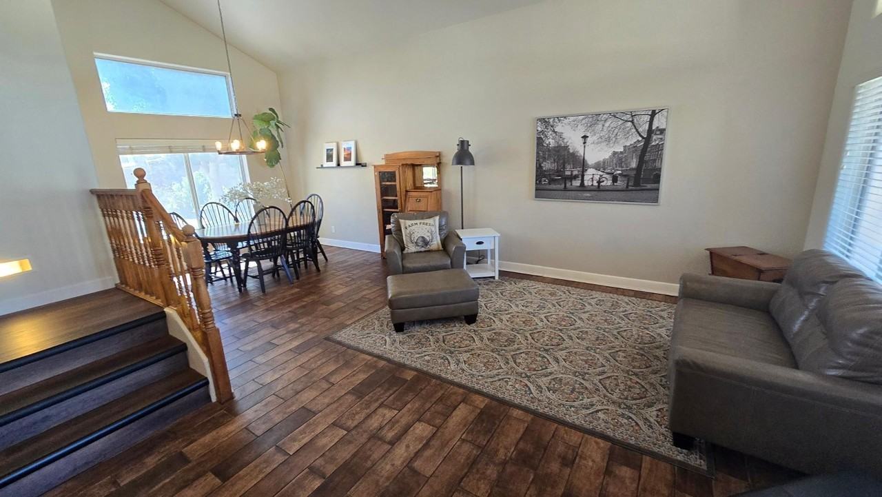 8213 W Quail Ave - Photo 6 of 50