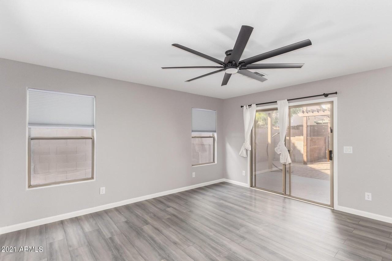 2518 W Bent Tree Dr - Photo 6 of 32