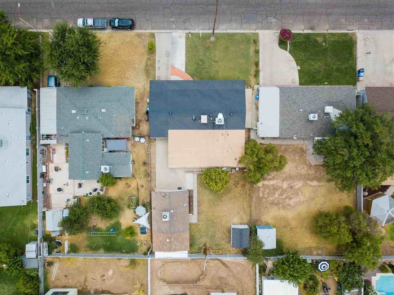 510 E Belmont Ave - Photo 6 of 50