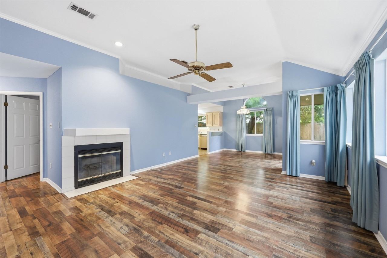 955 Green Meadow St - Photo 5 of 14