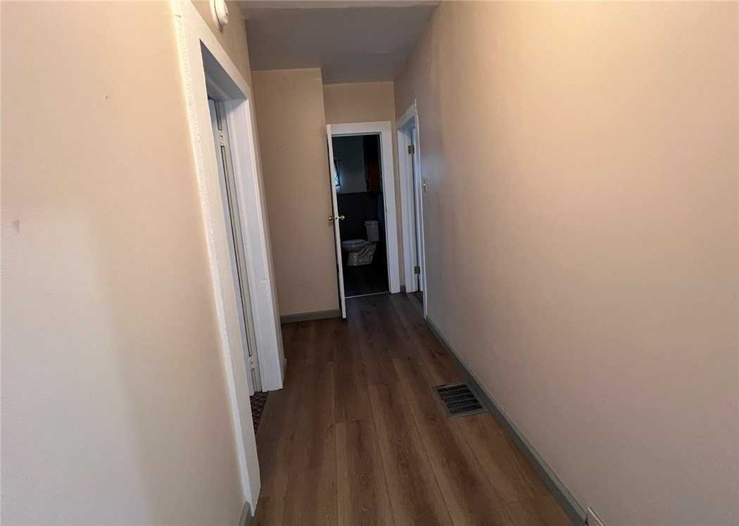 912 Magee St - Photo 4 of 18