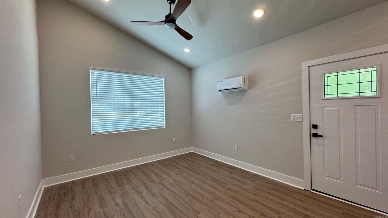 2011 Watts Rd - Photo 3 of 19