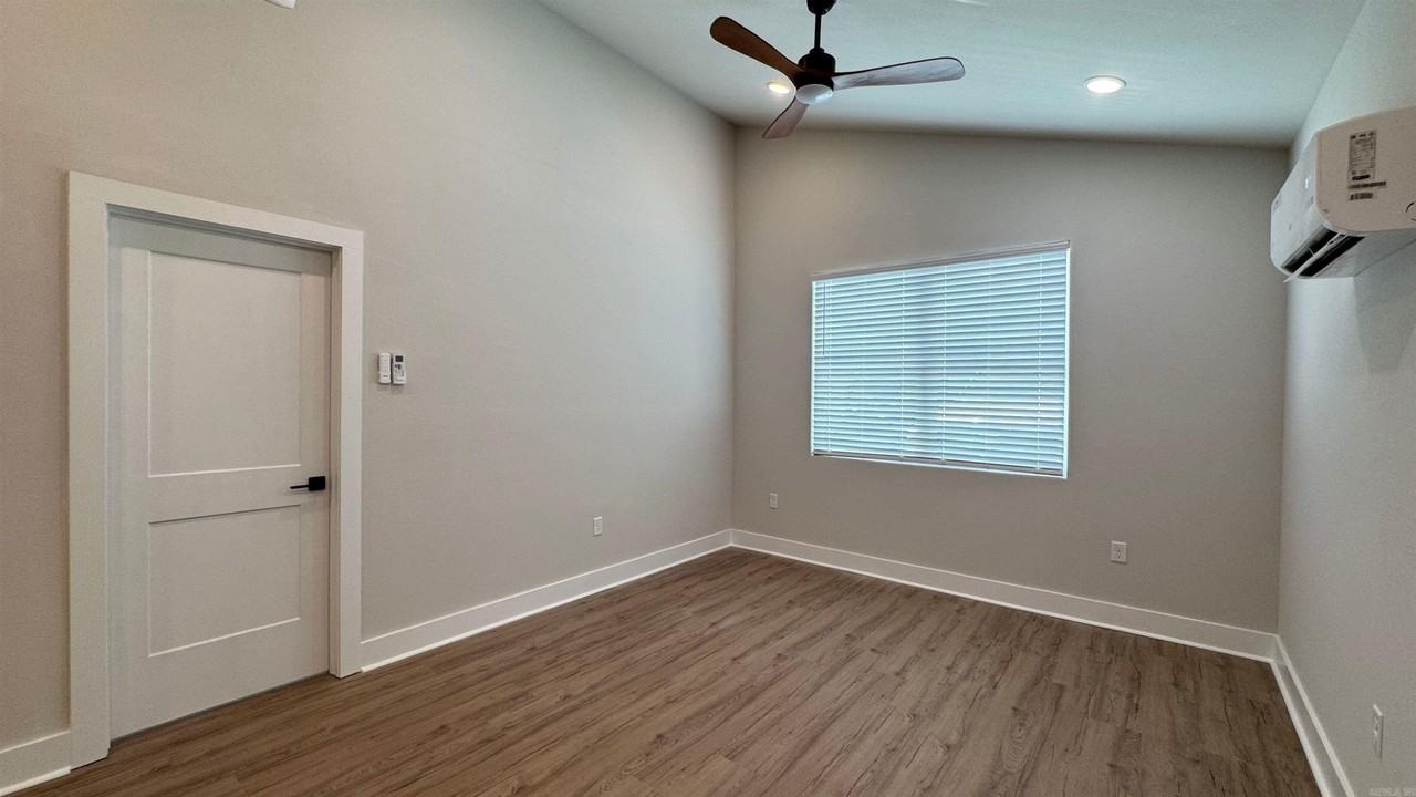 2011 Watts Rd - Photo 4 of 19