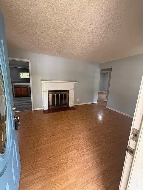 3431 Van Buren St - Photo 4 of 18