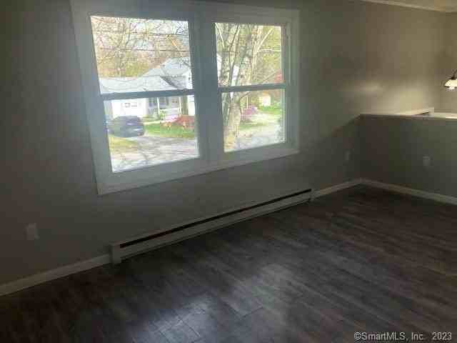 151 Ann Ave - Photo 3 of 11