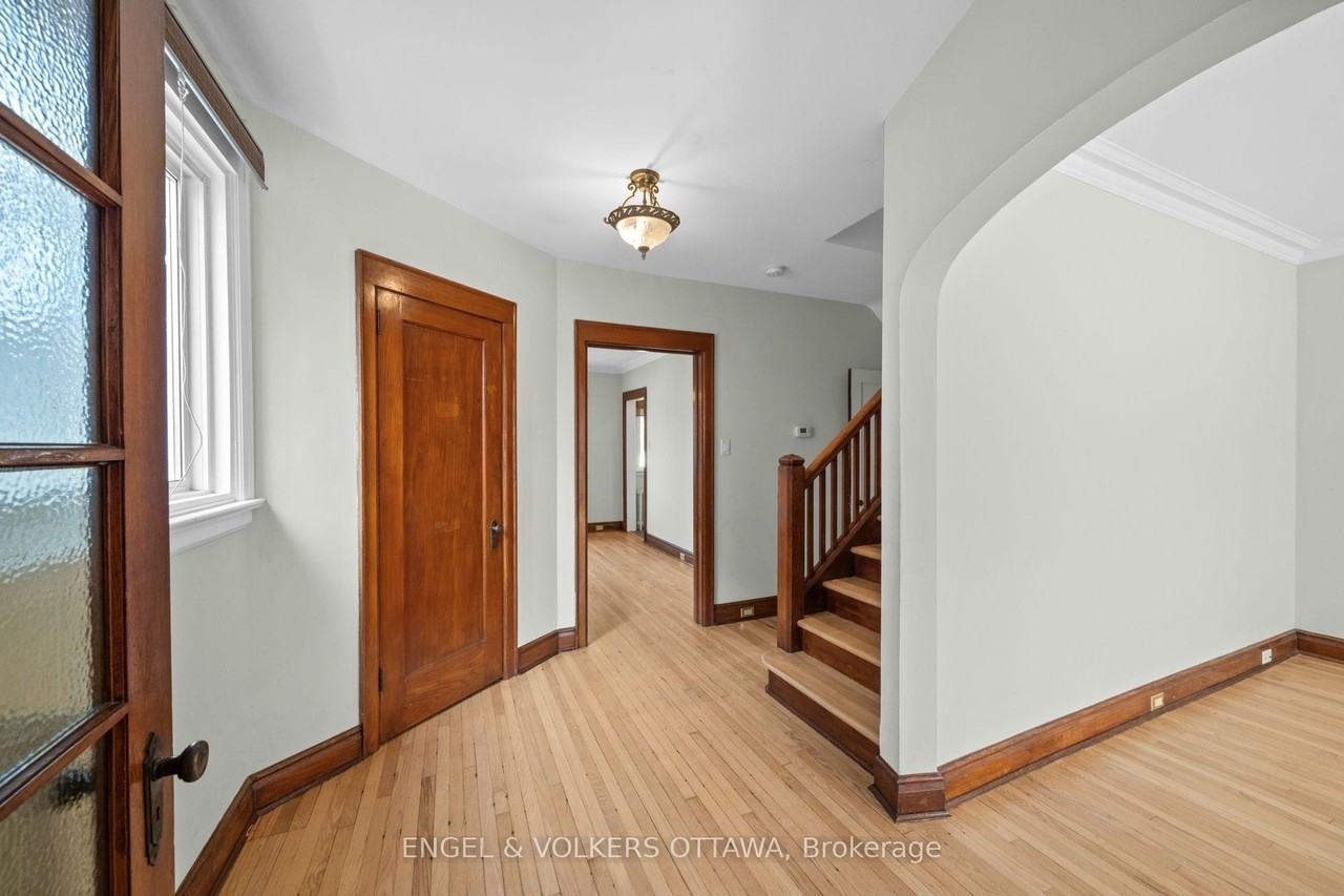 7 Inglewood Pl - Photo 5 of 42