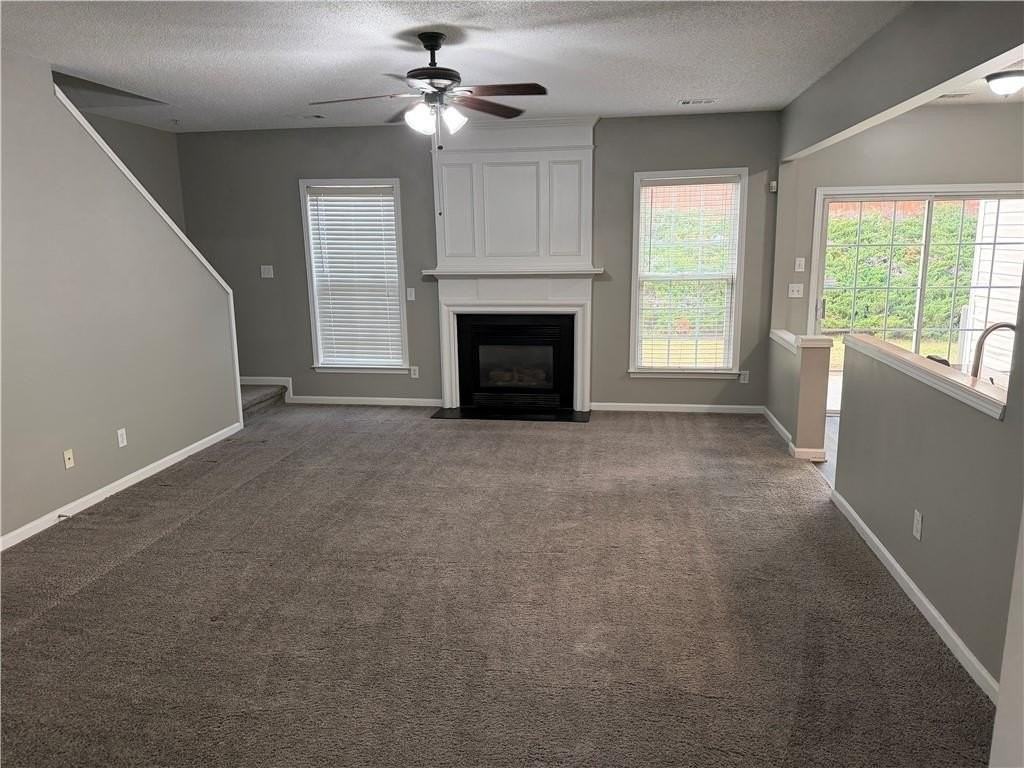 2815 Ashleigh Ln - Photo 4 of 21