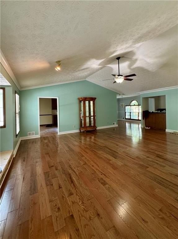 910 Thousand Oaks Dr - Photo 2 of 5