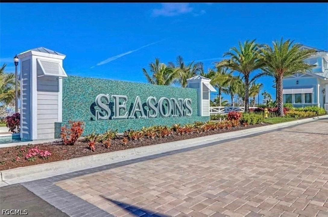 16790 Seasons Coast Dr - Photo 3 of 26