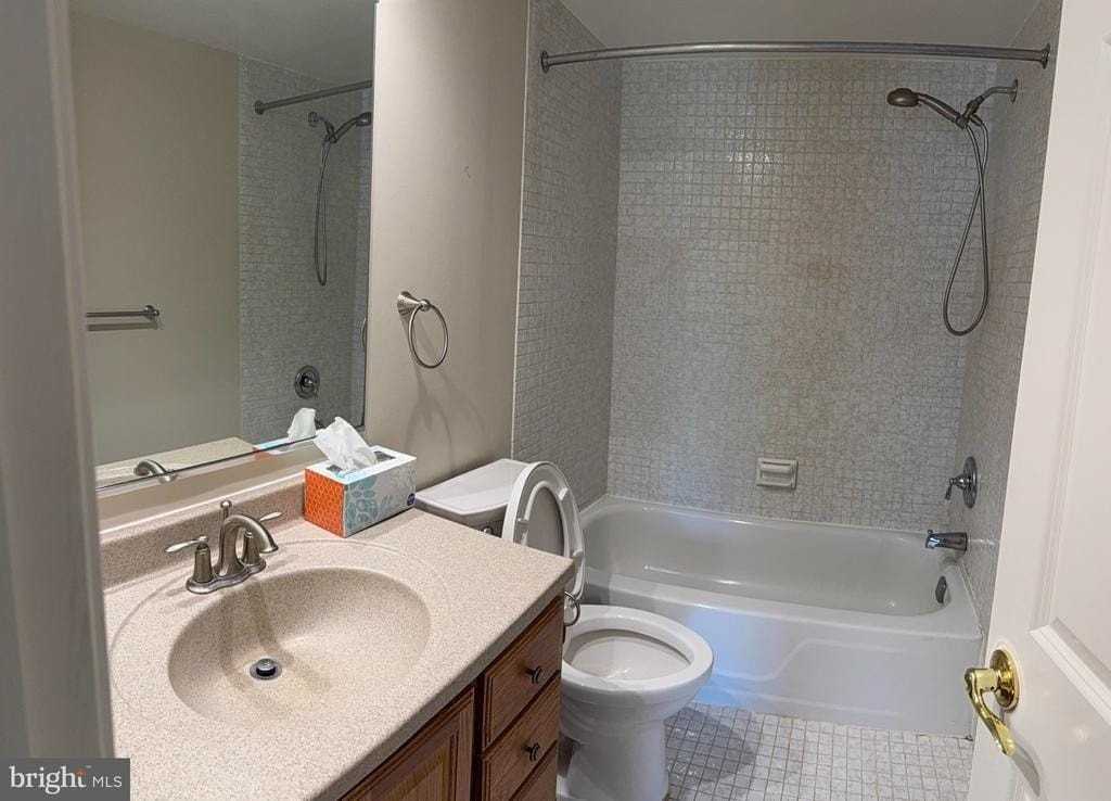 300 Drummers Ln #300 - Photo 6 of 17