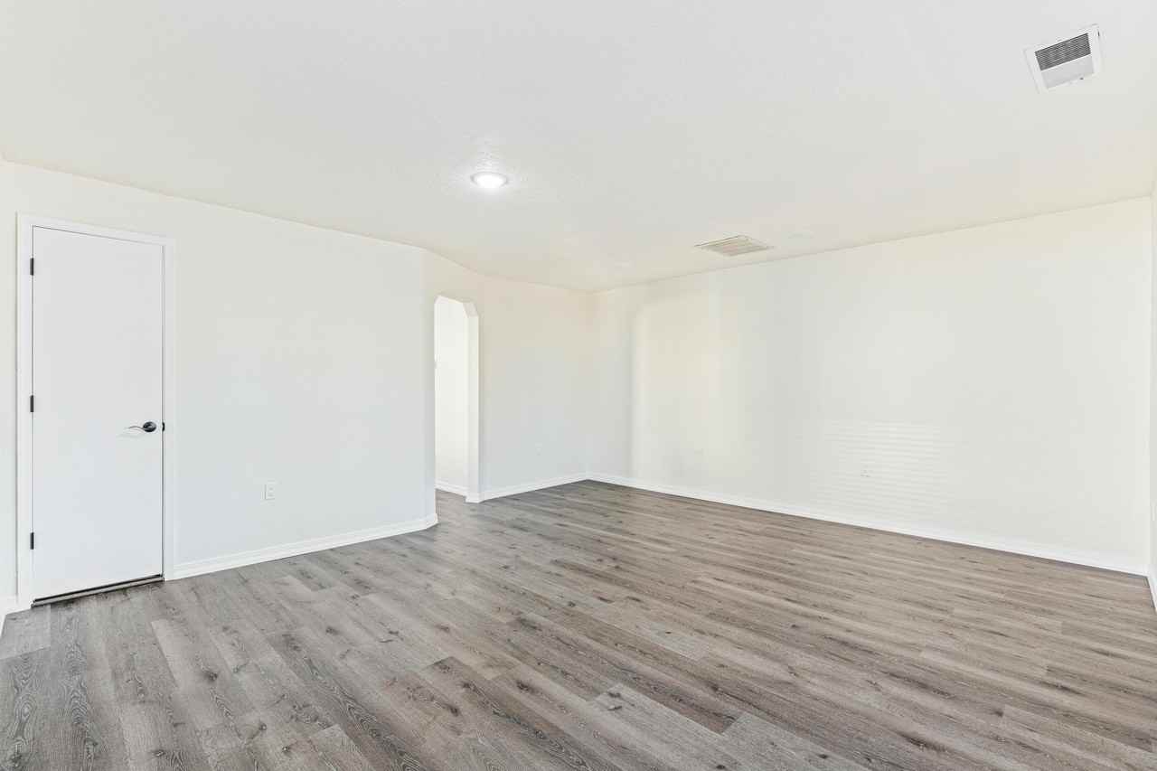208 13th St Nw #B - Photo 7 of 22