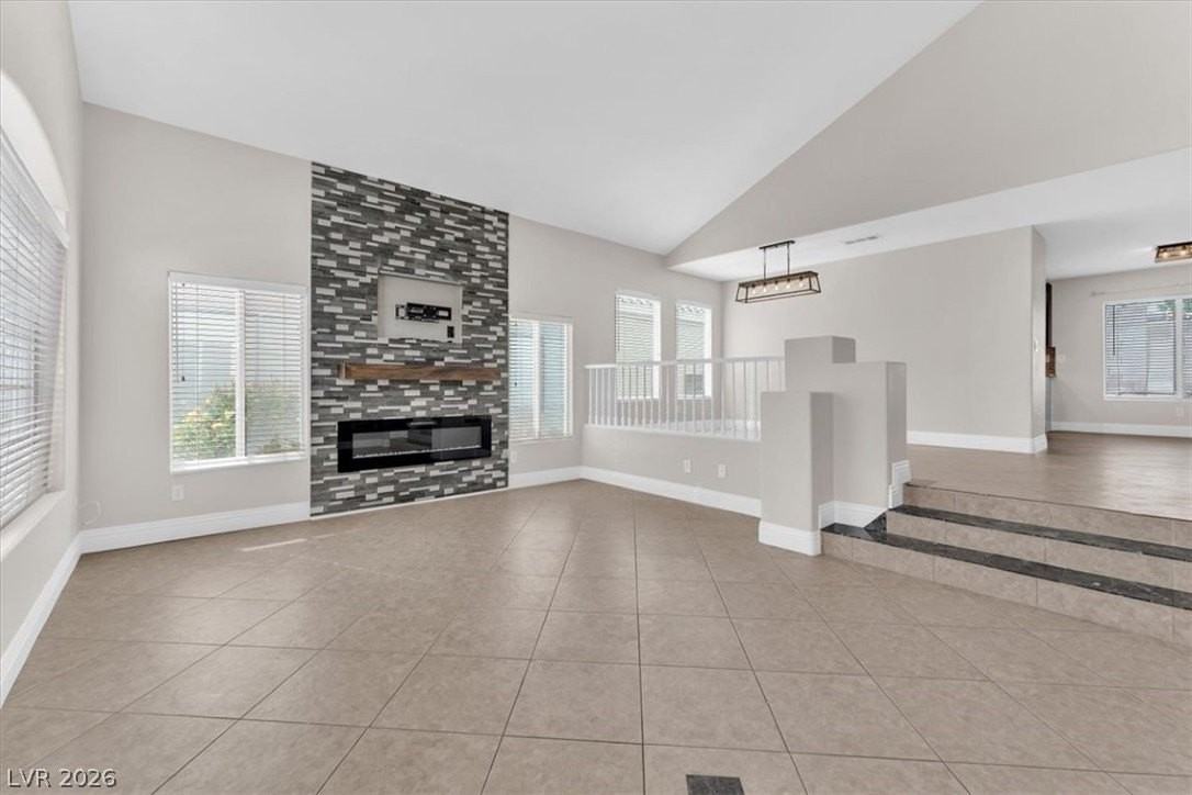 7237 Buglehorn St - Photo 3 of 33