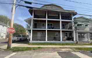 featured image of 122 Willow St