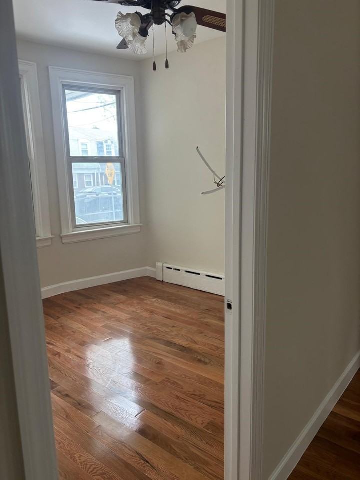 78 Sterling Ave #1 - Photo 3 of 8