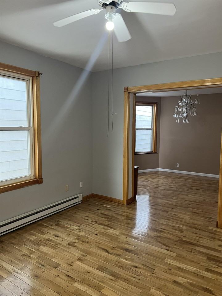 167 Garfield Ave #2 - Photo 4 of 15