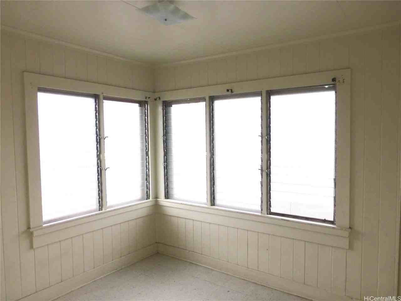 2721 Kapiolani Blvd #1 - Photo 3 of 4