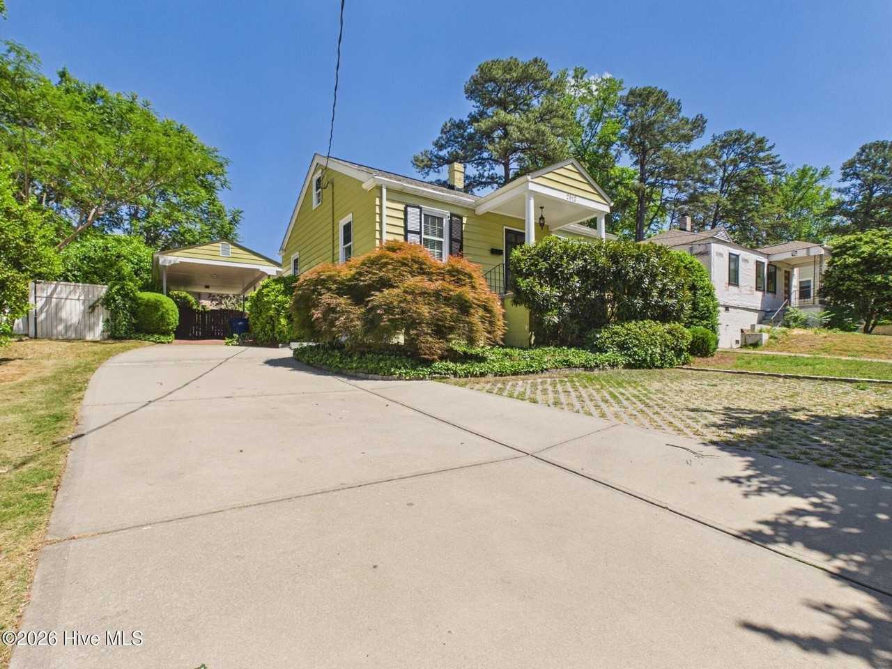 2912 Oberlin Rd - Photo 5 of 50