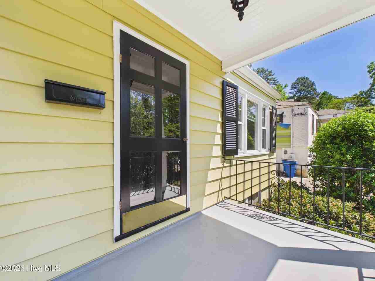 2912 Oberlin Rd - Photo 6 of 50
