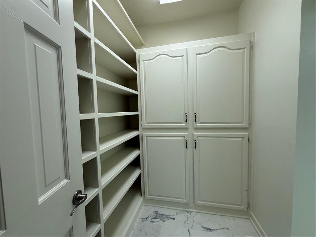 6807 Cedar Bnd - Photo 7 of 46