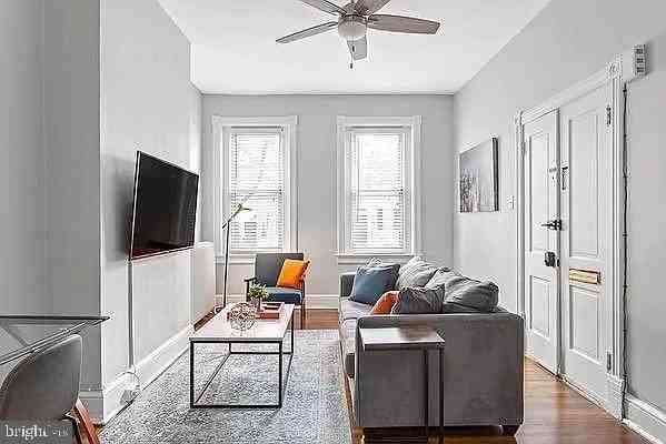 113 N Patrick St - Photo 3 of 16