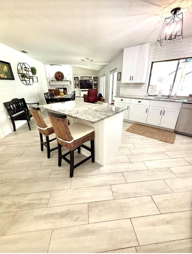 1219 Cornish Ct - Photo 2 of 15