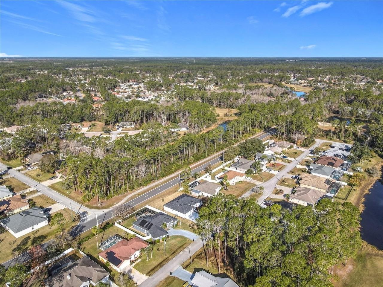 16 Egan Dr - Photo 4 of 50