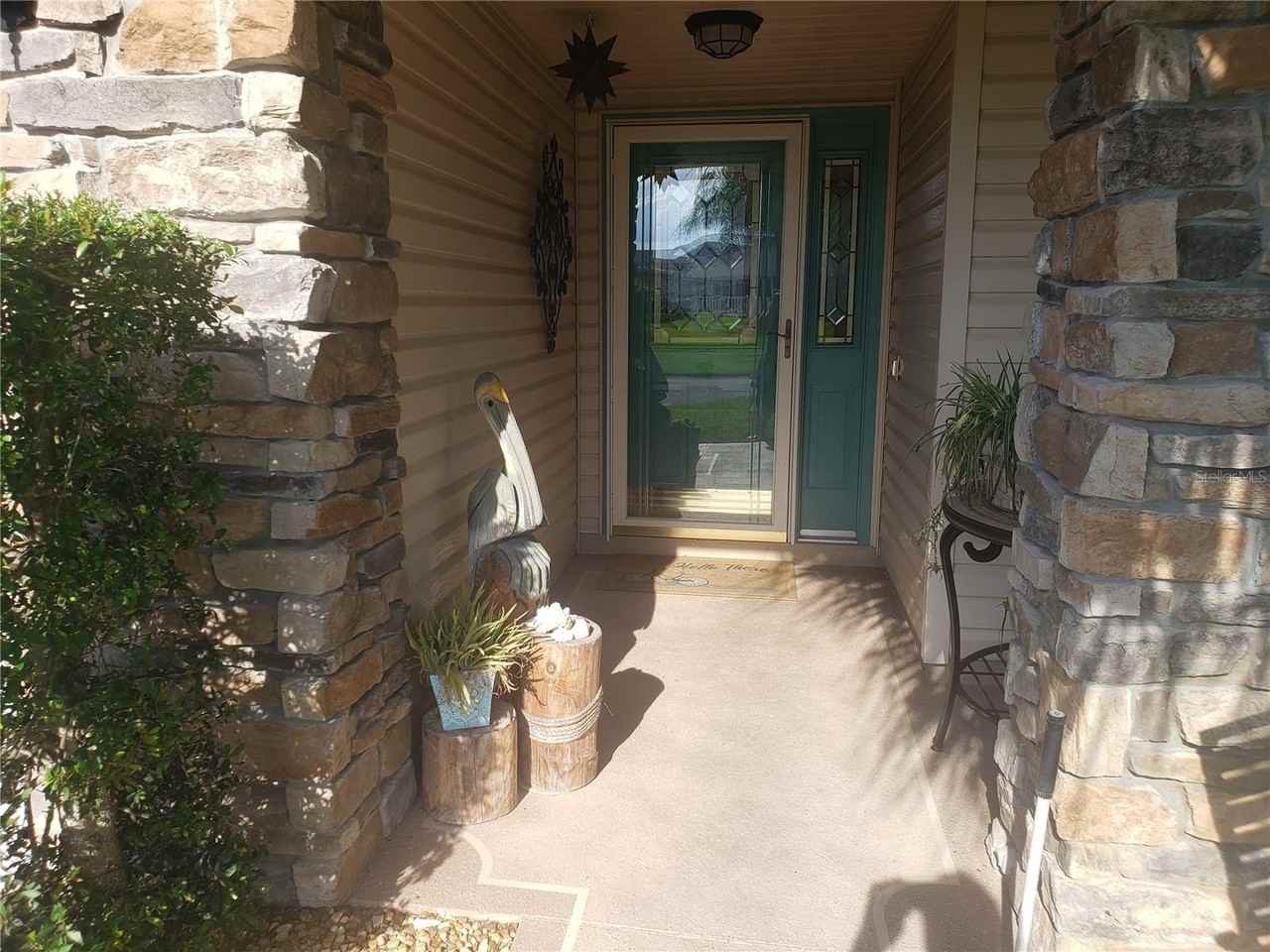 26045 Newcombe Cir - Photo 4 of 20