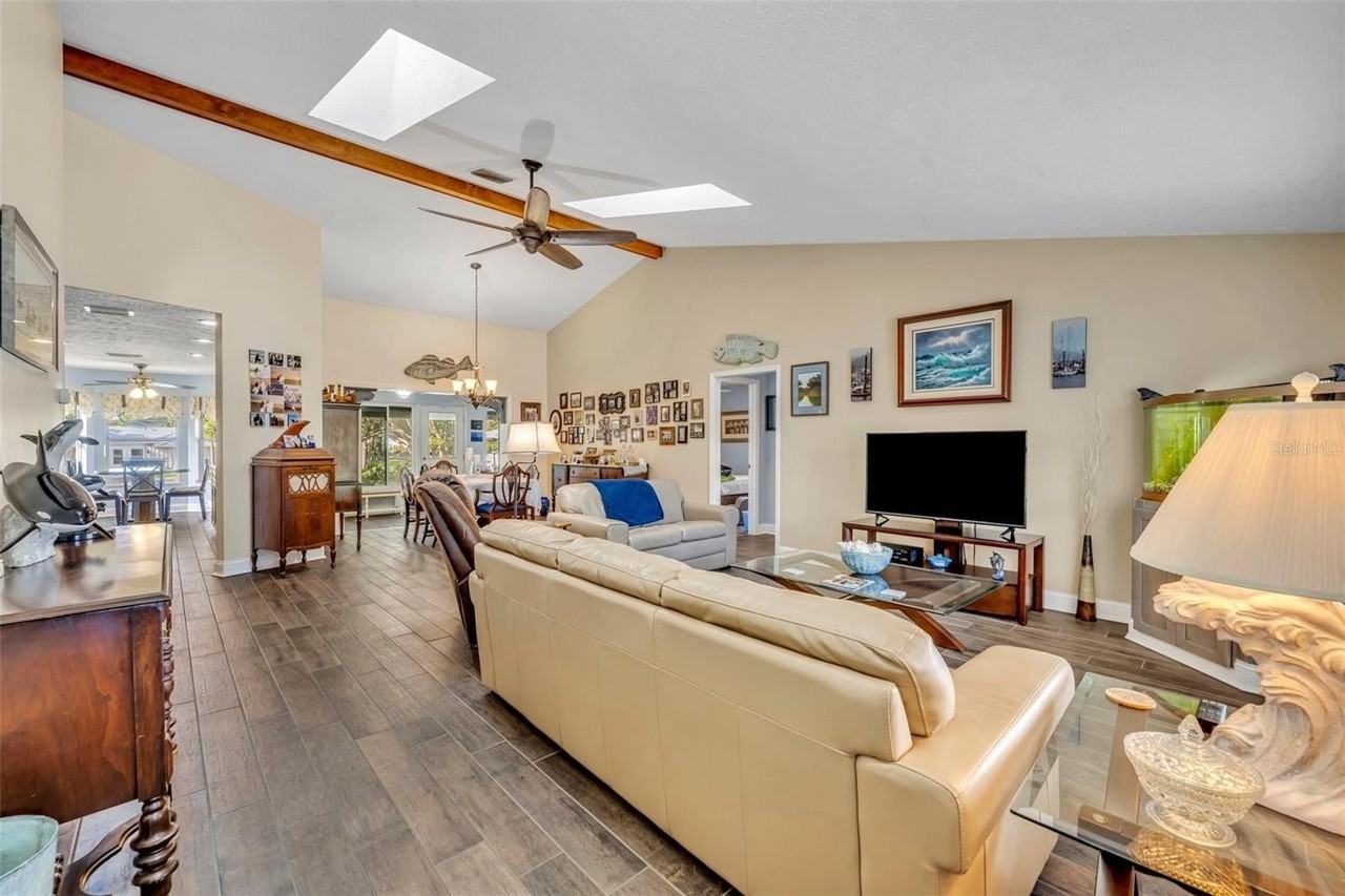 11768 W Riverhaven Dr - Photo 7 of 50