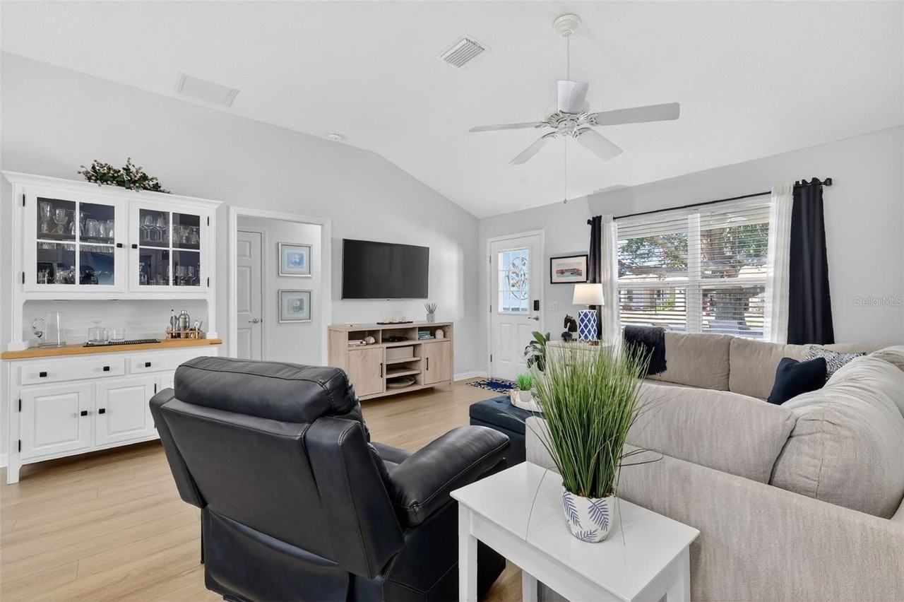 1950 Alistar Ct - Photo 6 of 23