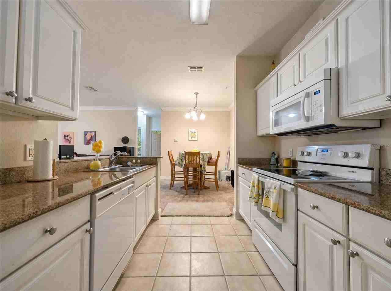 143 Southern Pecan Cir #201 - Photo 6 of 23