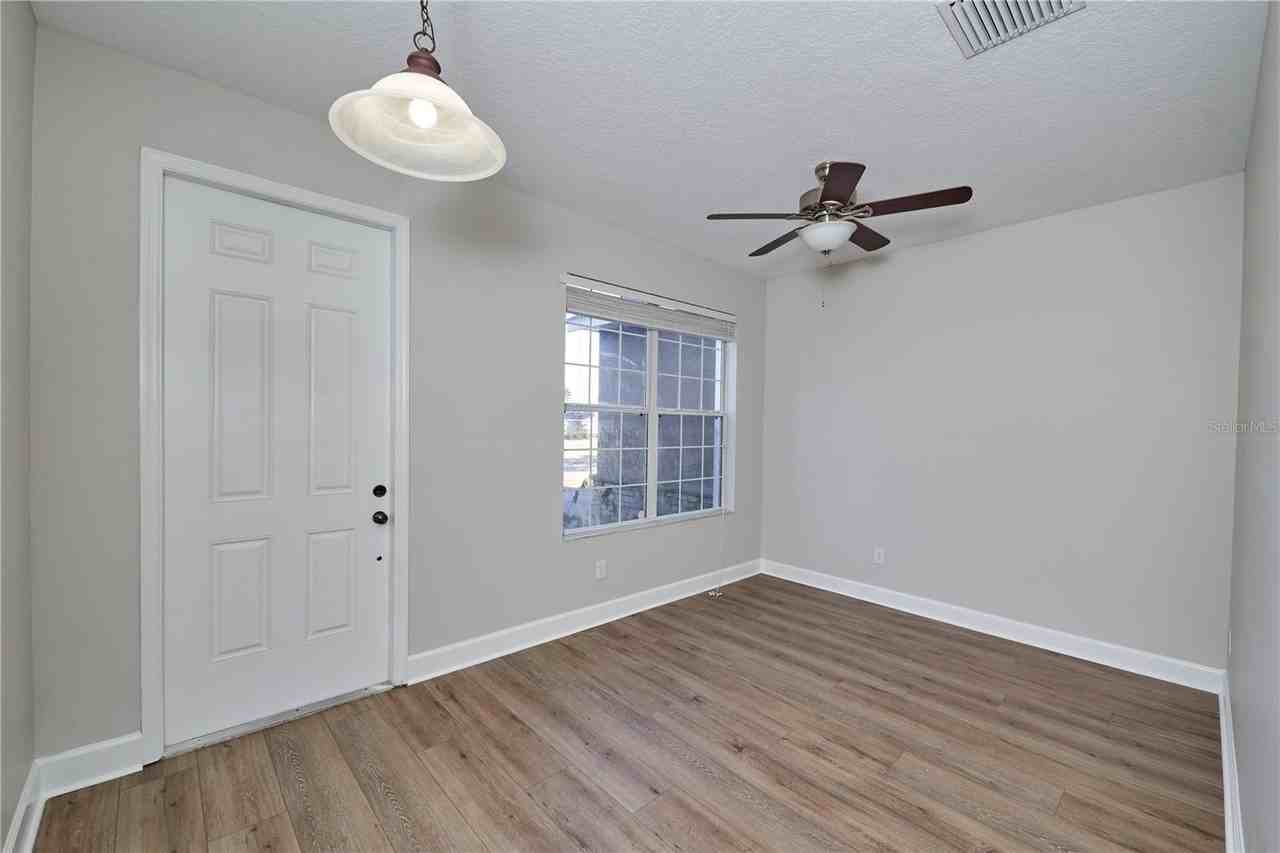 23903 Sardinia Dr - Photo 5 of 50