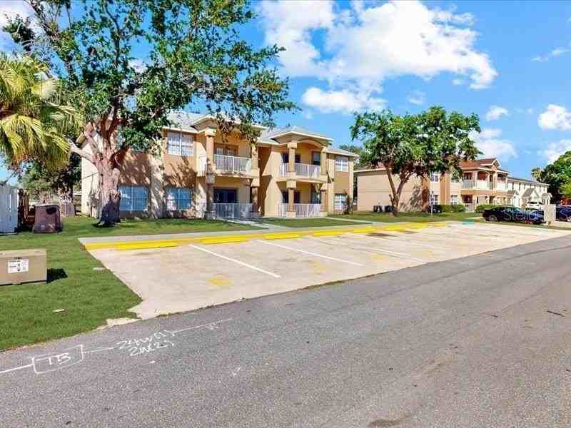 206 Majors Ln #B - Photo 2 of 32