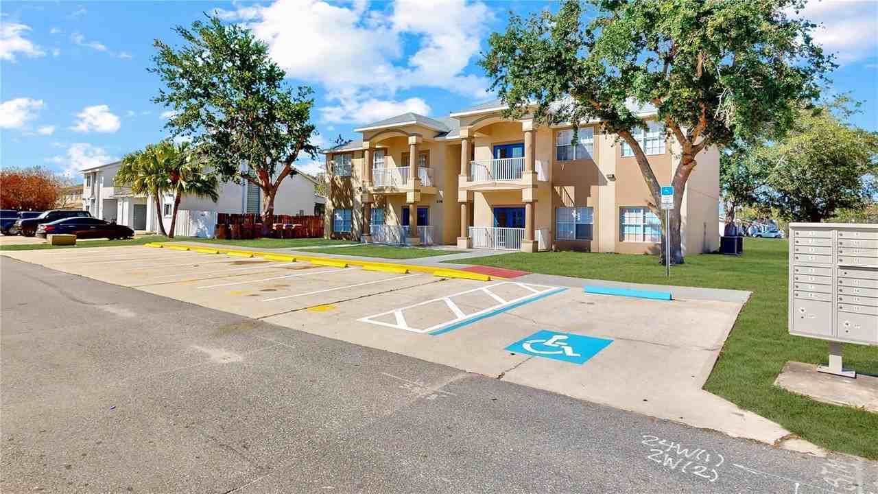 206 Majors Ln #D - Photo 7 of 31