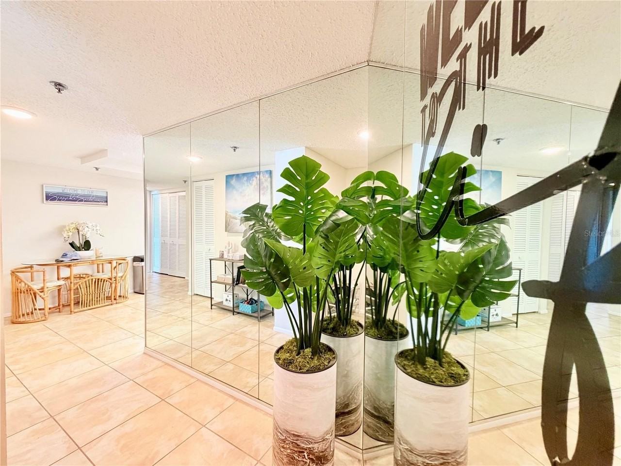 7430 Sunshine Skyway Ln S #501 - Photo 5 of 38