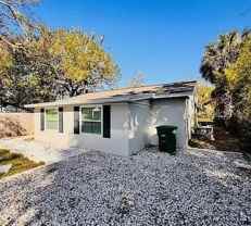 209 W Emily St - Photo 1 of 1