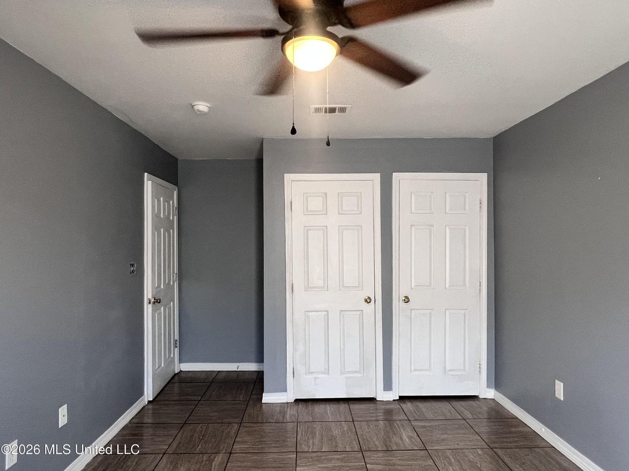 1513 34th Ave - Photo 5 of 7