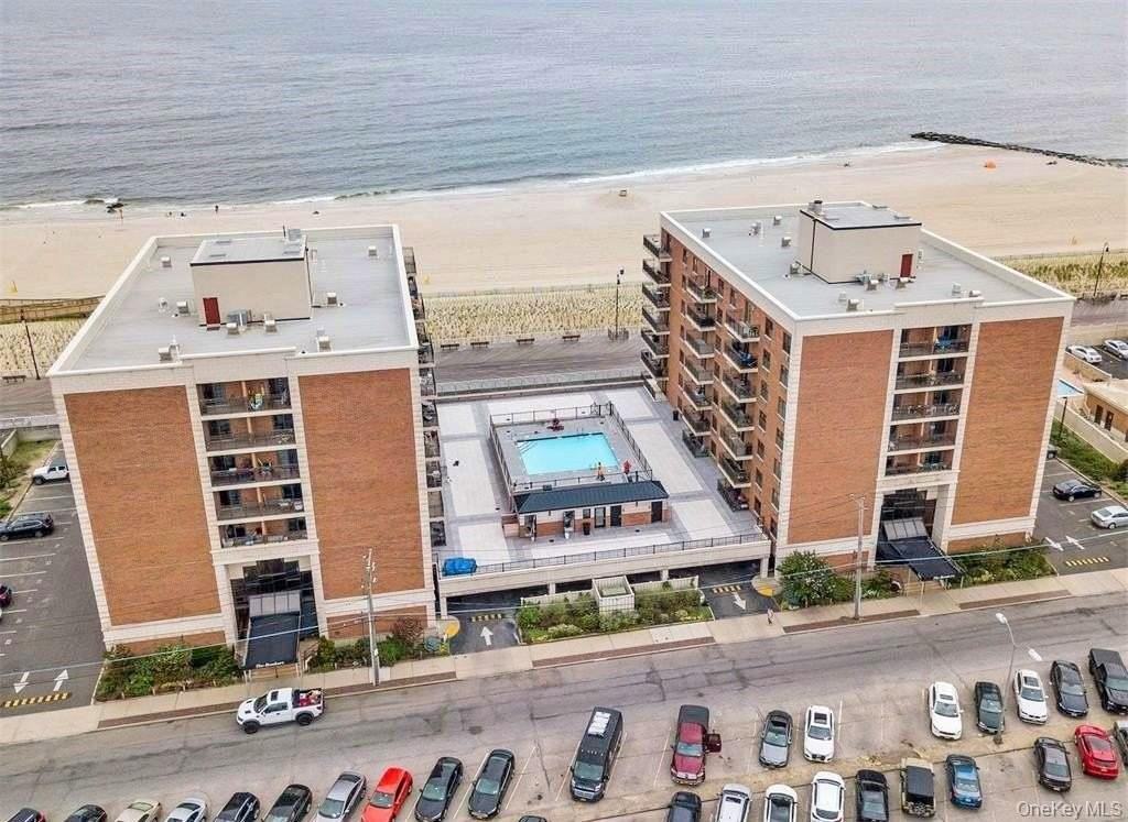 230 W Broadway #307 - Photo 2 of 23