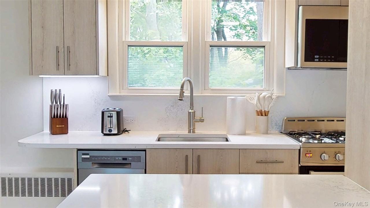 41 Mountain Ave #1-2 - Photo 3 of 16