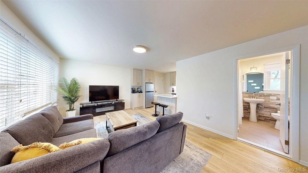 41 Mountain Ave #1-2 - Photo 4 of 16