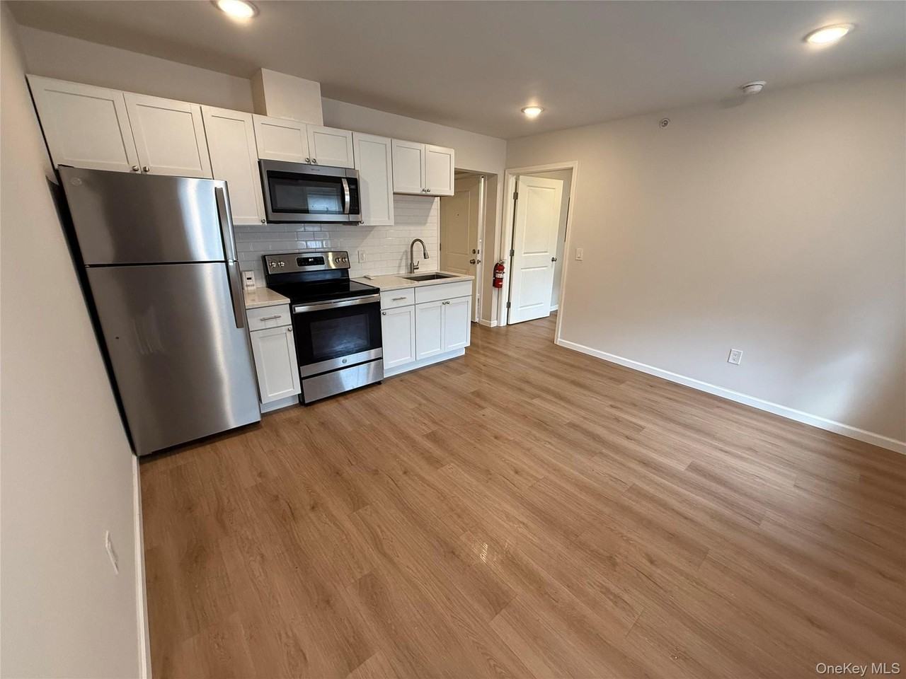 185 Broadway #102 - Photo 2 of 10