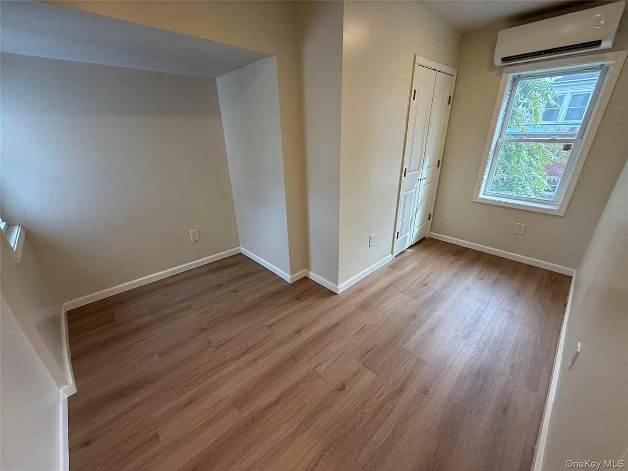 185 Broadway #102 - Photo 3 of 10