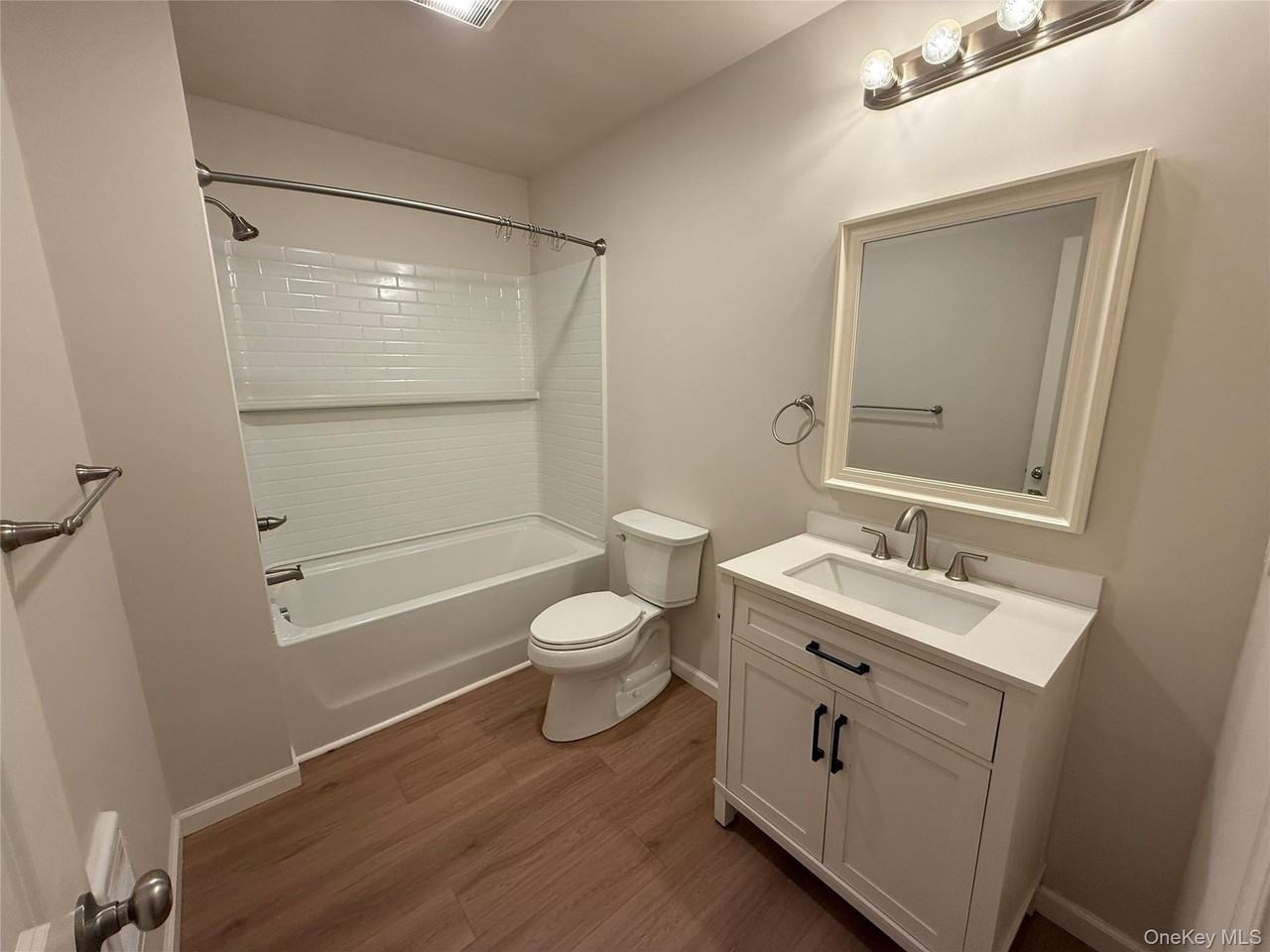 185 Broadway #102 - Photo 4 of 10