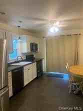 14 Edmunds Ln - Photo 4 of 17