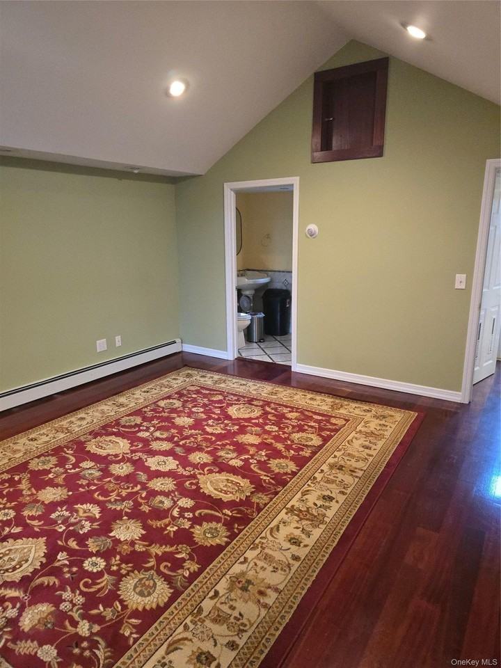 8 Roswell Ave - Photo 3 of 11