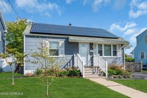 featured image of 1008 17th Ave